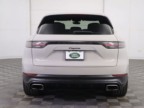 Used 2021 Porsche Cayenne image 6