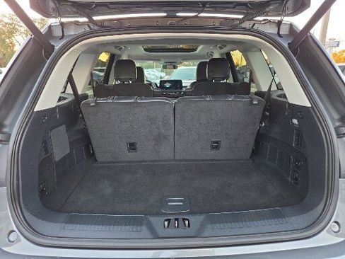 Used 2025 Lincoln Aviator 2WD image 21