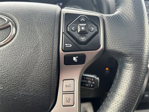 Used 2023 Toyota 4Runner Limited image 25