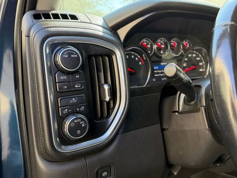 Used 2021 Chevrolet Silverado 1500 LT AWD/4WD image 25