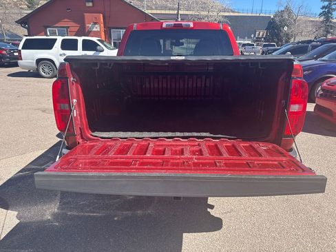 Used 2015 Chevrolet Colorado Z71 image 6