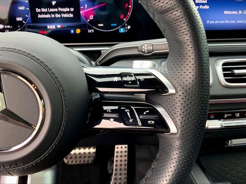 Used 2025 Mercedes-Benz GLE 450 4MATIC Coupe image 25