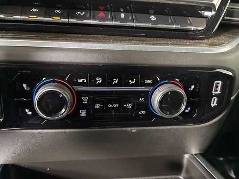 Used 2022 Chevrolet Silverado 1500 RST w/ Convenience Package II image 17