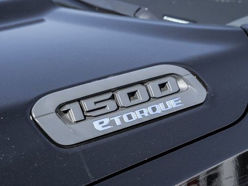 New 2026 RAM 1500 4x4 Crew Cab image 15