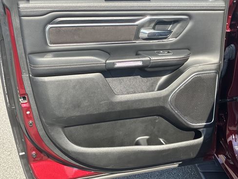 Used 2023 RAM 1500 Laramie AWD/4WD image 30
