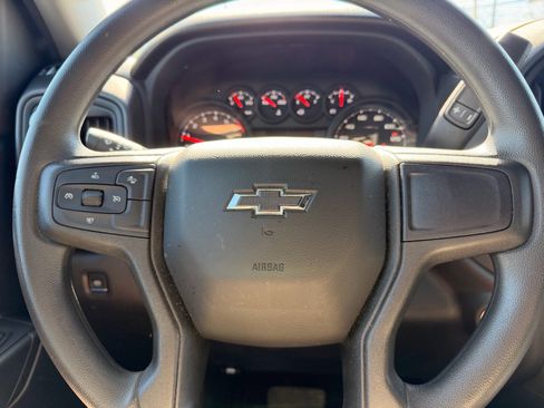 Used 2025 Chevrolet Silverado 1500 Custom Trail Boss AWD/4WD image 14