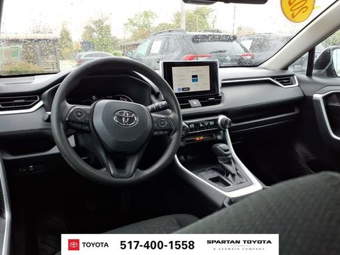 Used 2024 Toyota RAV4 XLE FWD image 13