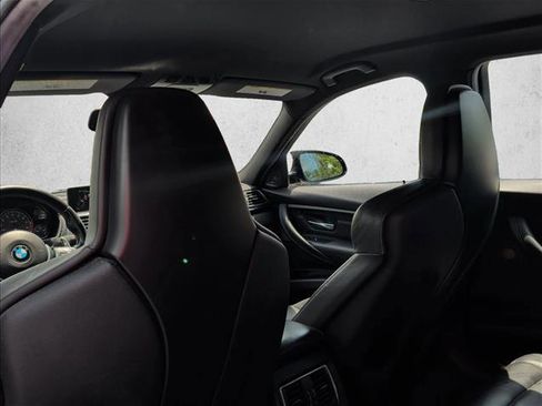 Used 2016 BMW M3 RWD image 16