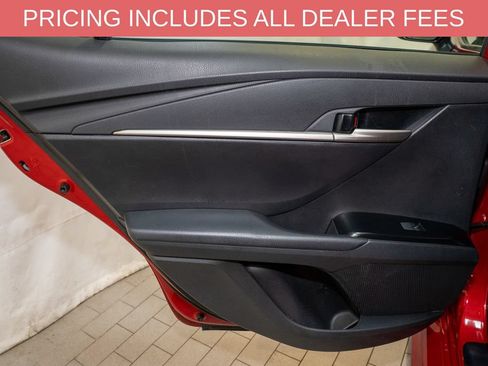 Used 2025 Toyota Camry SE FWD image 9