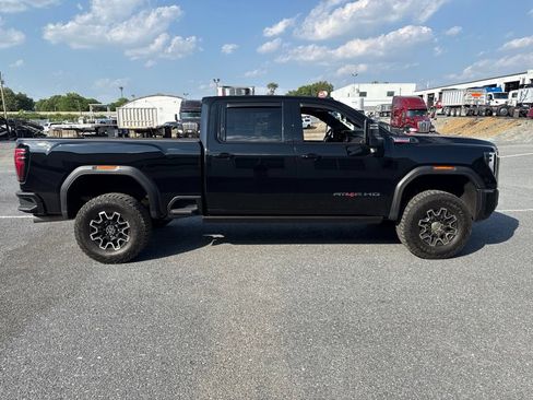 Used 2025 GMC Sierra 2500 AT4X AWD/4WD image 6