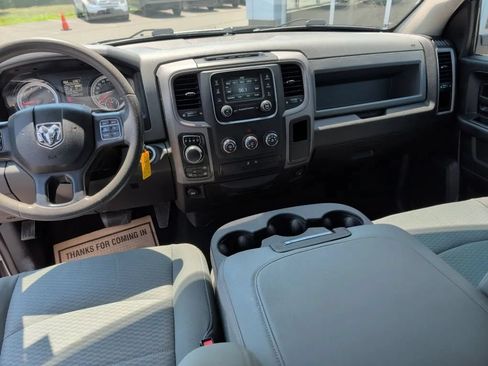 Used 2019 RAM 1500 Express w/ Express Value Package AWD/4WD image 5