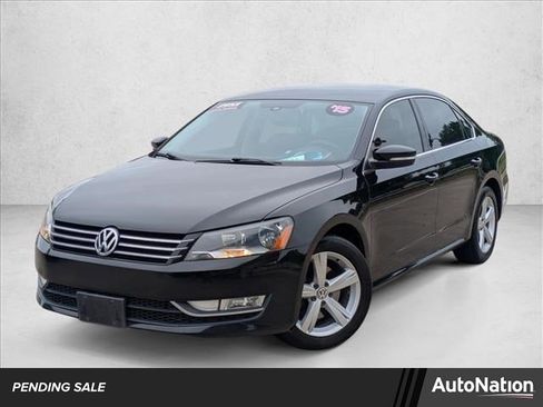 Used 2015 Volkswagen Passat 1.8T S FWD image 1