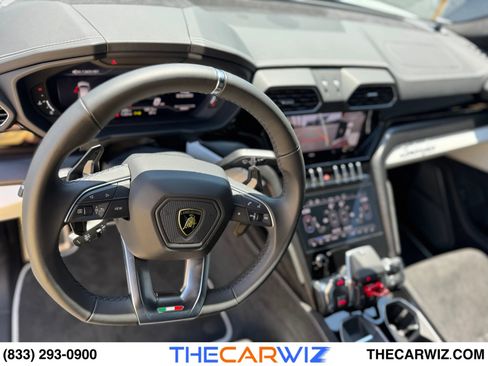 Used 2023 Lamborghini Urus S image 23