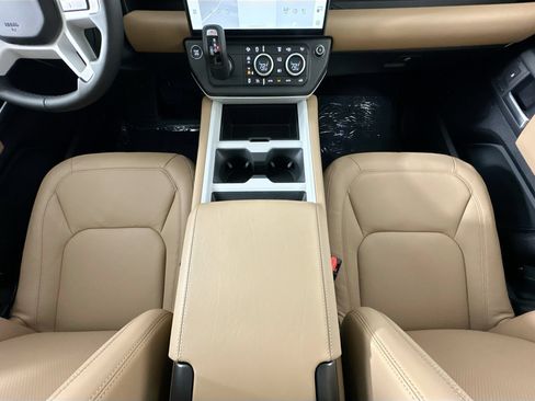 Used 2026 Land Rover Defender 110 S AWD/4WD image 22