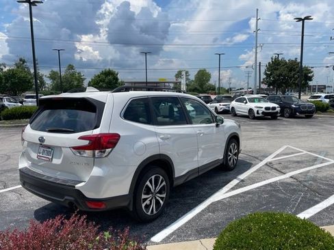 Used 2023 Subaru Forester Limited AWD/4WD image 3