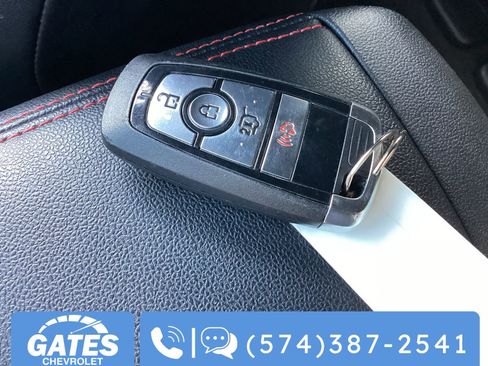 Used 2025 Ford Escape ST-Line AWD/4WD image 32