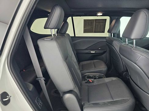 Used 2025 Lexus TX 350 AWD image 12