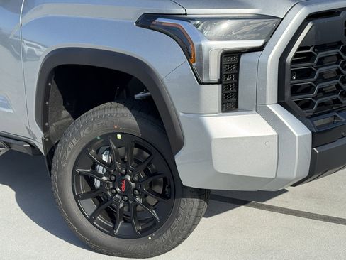 New 2026 Toyota Tundra Limited AWD/4WD image 10