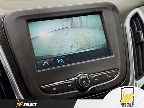 Used 2018 Chevrolet Equinox LT AWD/4WD image 16