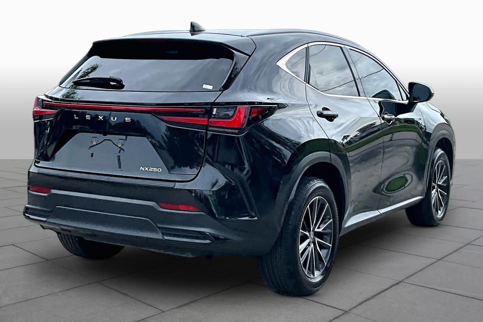Used 2025 Lexus NX 250 FWD w/ Accessory Package (Z2) image 13
