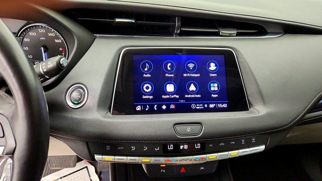 Used 2023 Cadillac XT4 Luxury w/ Driver Awareness Package FWD image 17