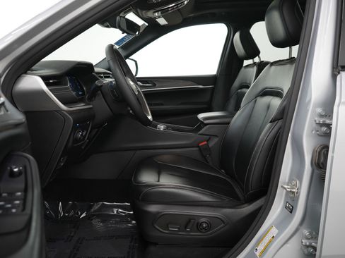 Used 2024 Jeep Grand Cherokee Limited 4xe image 20