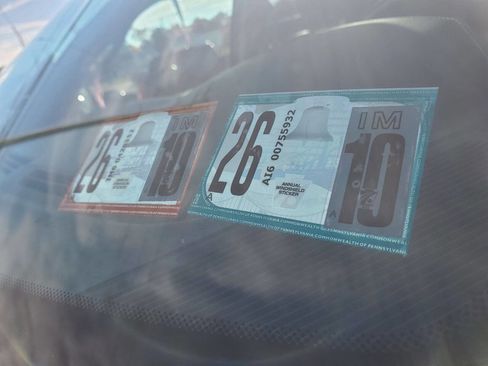 Used 2011 RAM 1500 Laramie image 27