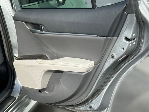 Certified 2022 Toyota Camry XLE image 31