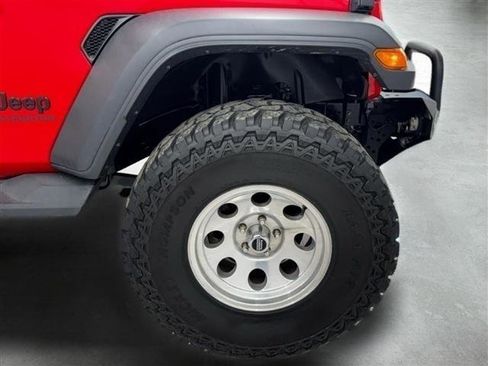 Used 2020 Jeep Gladiator Sport w/ Quick Order Package 24S AWD/4WD image 34