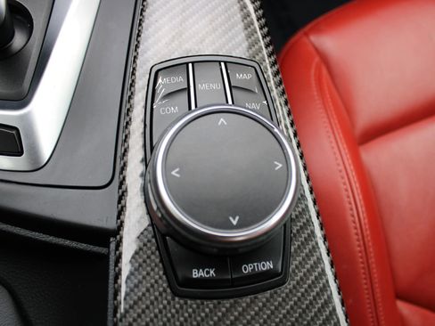 Used 2018 BMW M4 Coupe RWD image 28