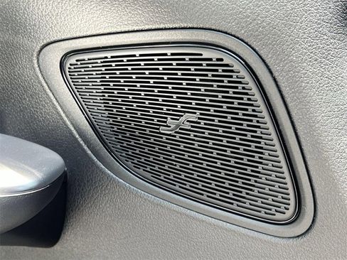 Certified 2025 Mercedes-Benz GLC 300 4MATIC image 34