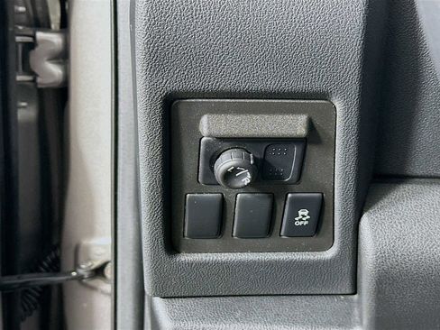 Used 2015 Nissan Rogue S w/ Convenience Package FWD image 10
