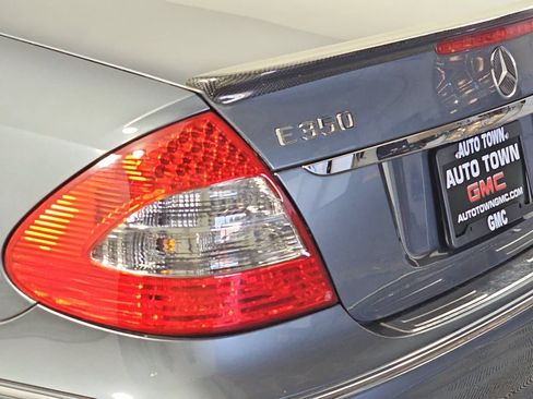 Used 2007 Mercedes-Benz E 350 Sedan image 26