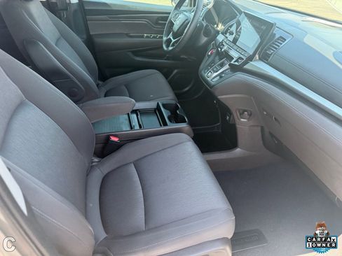 Used 2021 Honda Odyssey EX image 10