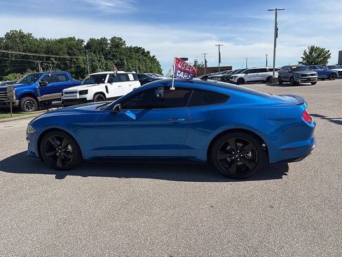 Used 2021 Ford Mustang Coupe w/ Equipment Group 101A RWD image 4