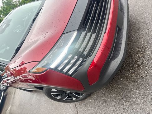 Used 2025 Nissan Kicks SV w/ Illumination Package AWD/4WD image 37