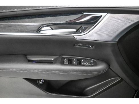 Certified 2025 Cadillac XT5 Premium Luxury FWD image 30