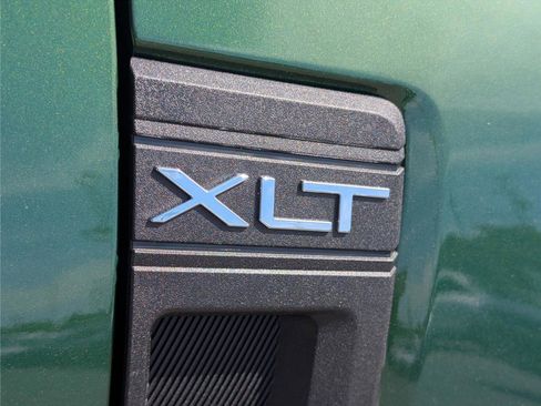 Used 2025 Ford Maverick XLT w/ XLT Luxury Package FWD image 9