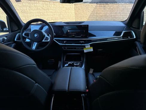 New 2026 BMW X5 xDrive50e w/ M Sport Package AWD/4WD image 10