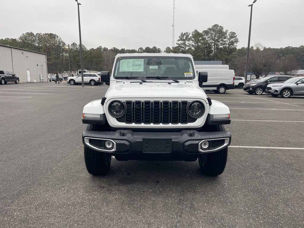 New 2026 Jeep Gladiator Sport AWD/4WD image 3