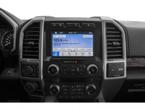 Used 2018 Ford F150 Lariat w/ Equipment Group 502A Luxury AWD/4WD image 13