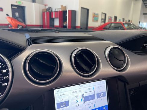 Used 2020 Ford Mustang GT Premium image 84