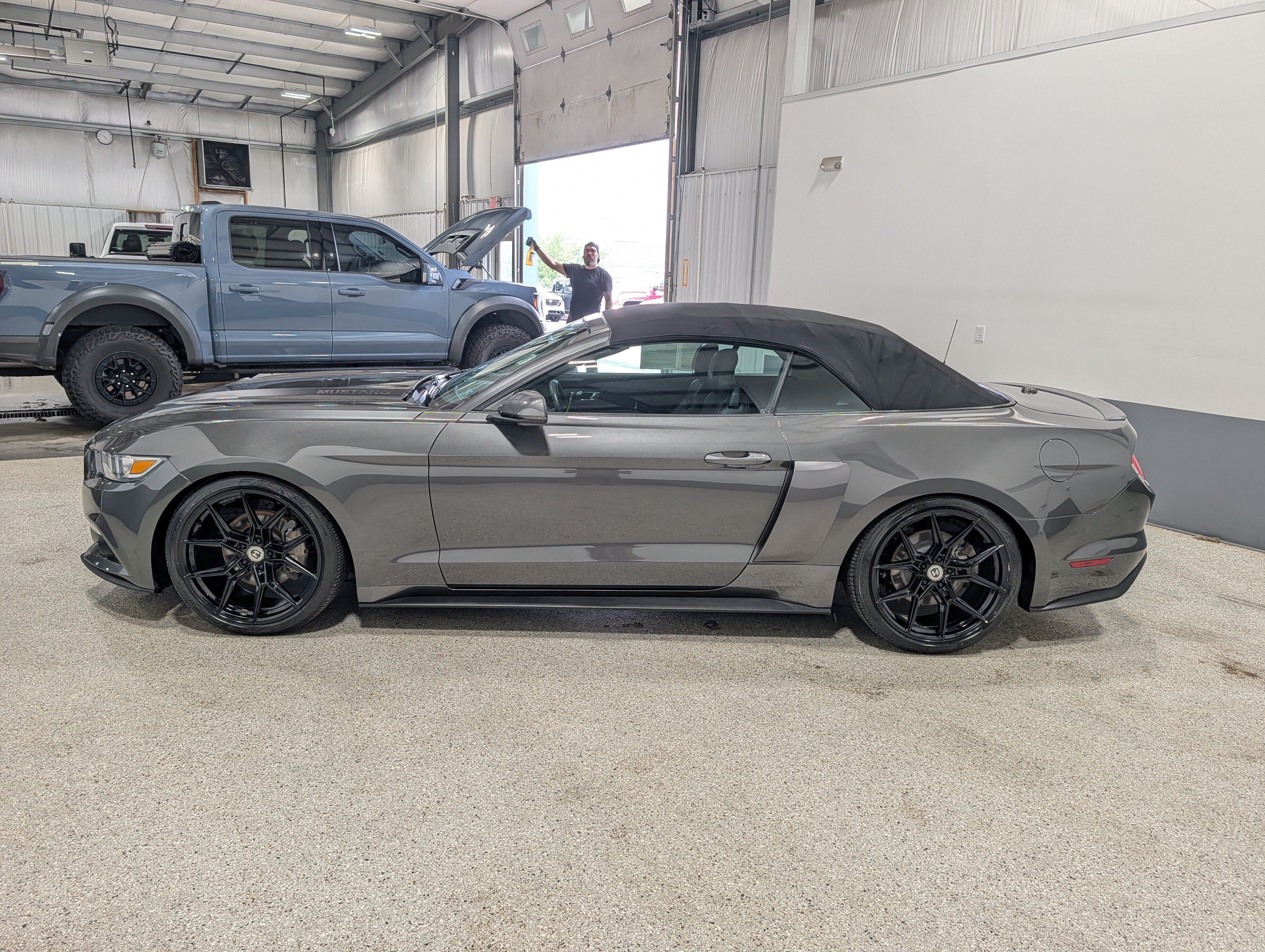 Used 2015 Ford Mustang Premium RWD image 6