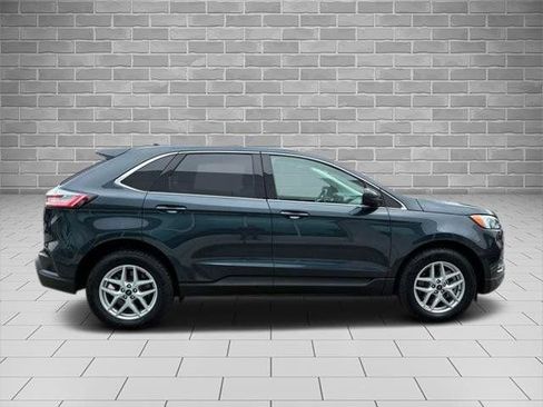Certified 2024 Ford Edge SEL w/ Convenience Package AWD/4WD image 2