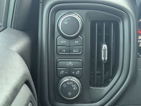 Used 2023 Chevrolet Silverado 1500 Custom image 23