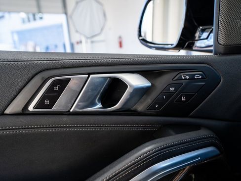 Used 2023 BMW X6 xDrive40i w/ M Sport Package image 37