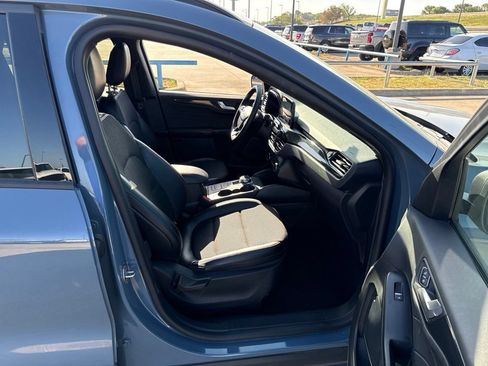 Used 2025 Ford Escape ST-Line FWD image 14