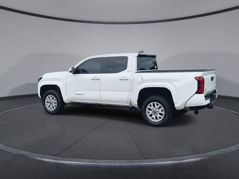 Used 2025 Toyota Tacoma SR5 RWD image 6