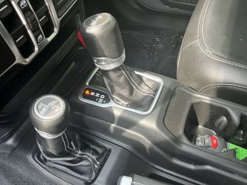 Used 2021 Jeep Wrangler Unlimited Sahara AWD/4WD image 23