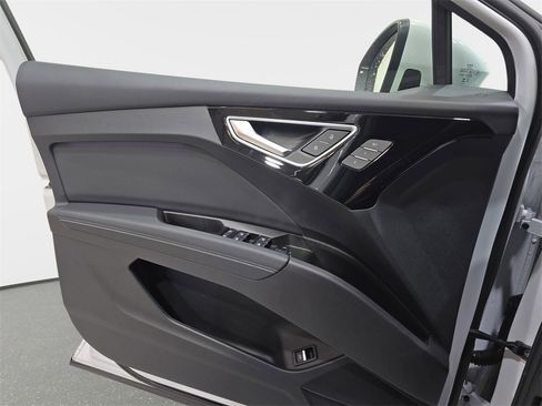 Certified 2024 Audi Q4 e-tron Prestige image 30